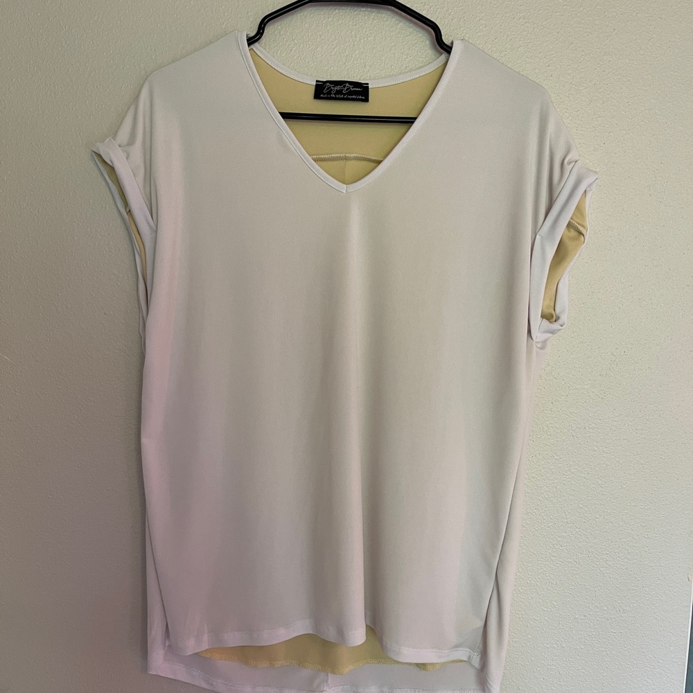 sexymodest Boutique Viral White T-Shirt (NON see-through)